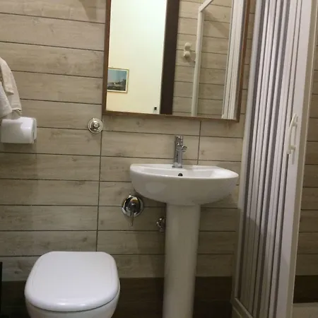 ホテル Vittorio Veneto ナポリ