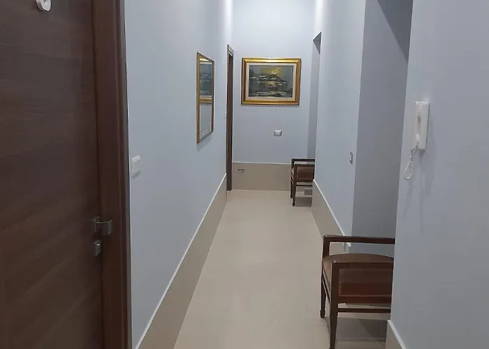 Отель Vittorio Veneto