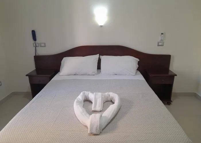 Отель Vittorio Veneto 2*