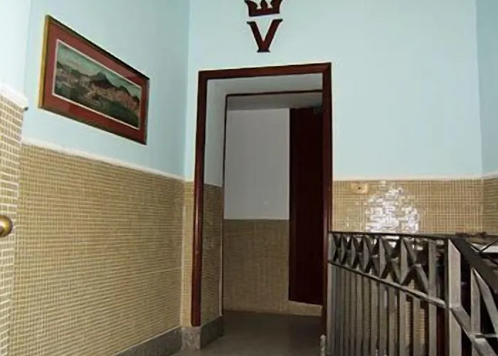 Vittorio Veneto 2* Неаполь