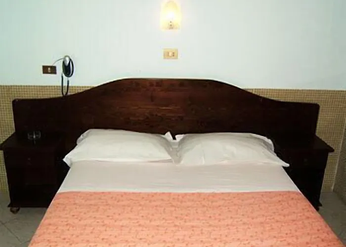 Vittorio Veneto Неаполь