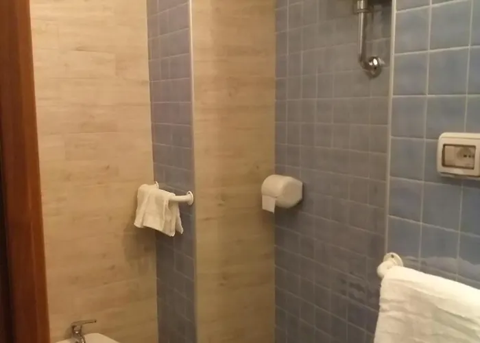 Отель Vittorio Veneto Неаполь