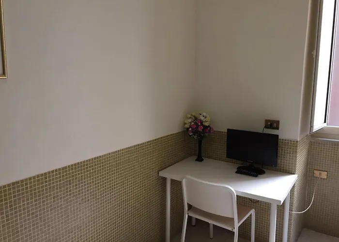 Отель Vittorio Veneto 2*