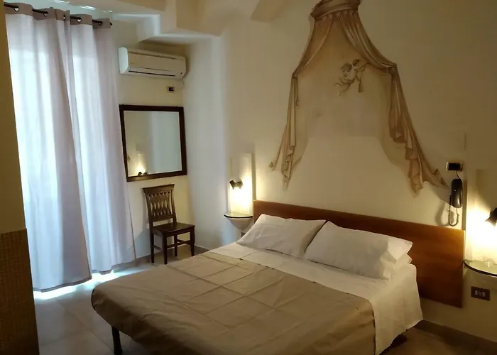 Vittorio Veneto Неаполь