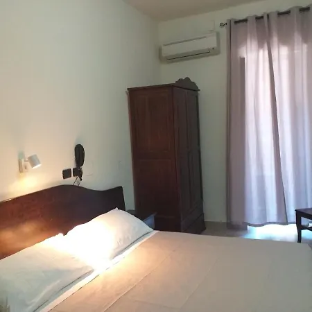 Отель Vittorio Veneto 2*