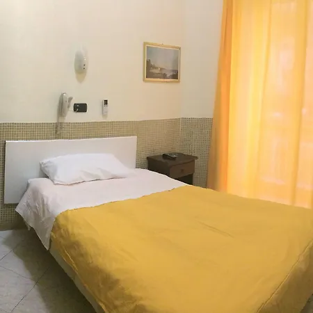 Отель Vittorio Veneto
